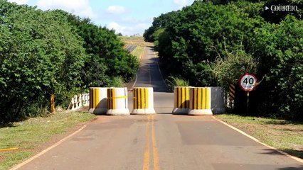Ponte da Rhodia está interditada há 4 meses sem definição de obras