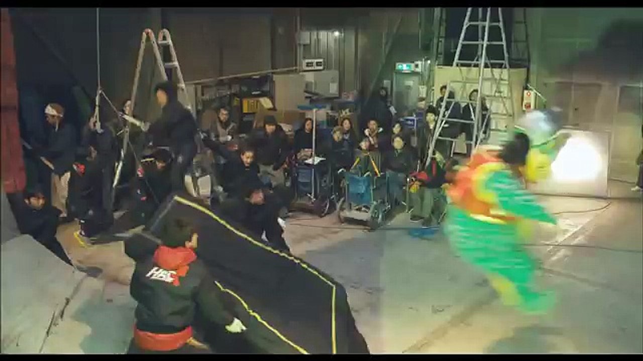 映画『イン・ザ・ヒーロー』予告編