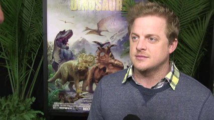 Sur la Terre des Dinosaures - Interview Skyler Stone VO