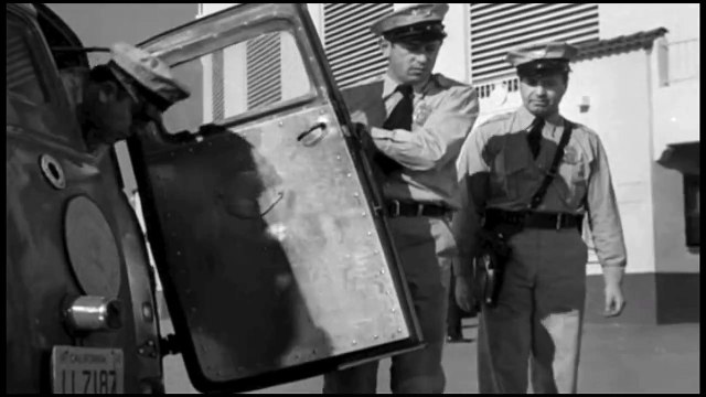 Armored Car Robbery (1950)