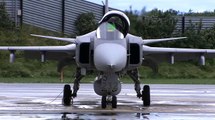 Saab JAS 39 Gripen - Aerial Display [HD]