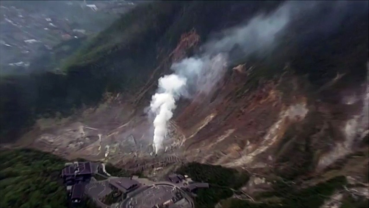 Evacuation autour du volcan Hakone au Japon