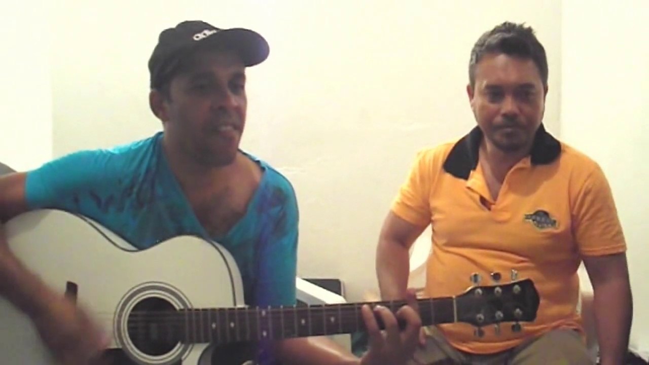 Adauto E Renato Cantam Domingo De Manham
