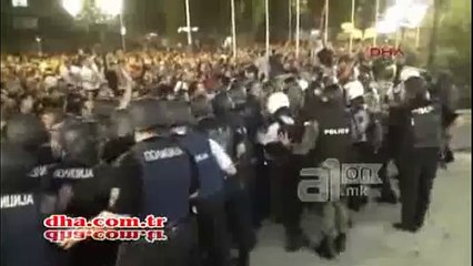 Üsküp Karıştı! Hükümet Protestosuna Müdahale