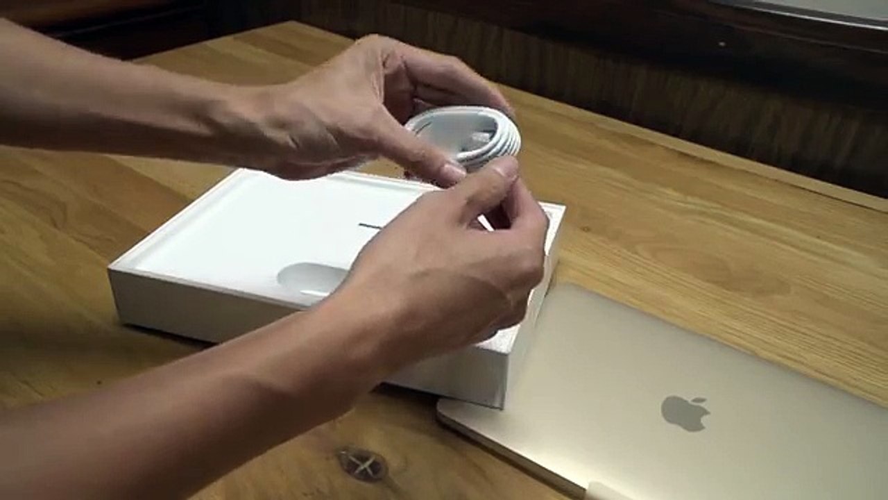 tinhte.vn - Đập hộp và trên tay apple macbook 12 inch - 360p.vn - Äáº­p há»™p vÃ  trÃªn tay apple macbook 12 inch - 360p