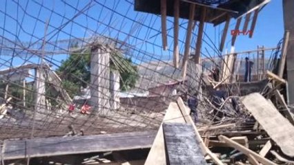 Kahramanmaraş'ta İnşaatta Kalıp Demirleri Çöktü; Yaralılar Var