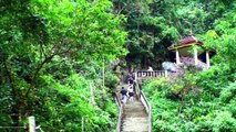 Laos: Vang Vieng discovered