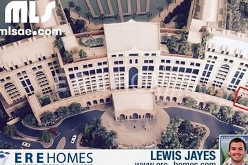 Amazing Duplex with Private pool - mlsae.com