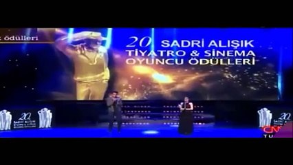 Tiyatrocular Mescit Yapımına İsyan Etti