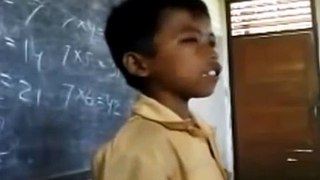 [Video Lucu] Anak Kecil Nyanyi Garuda Pancasila