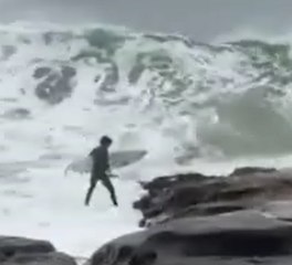 Surfer fail to start again and again !