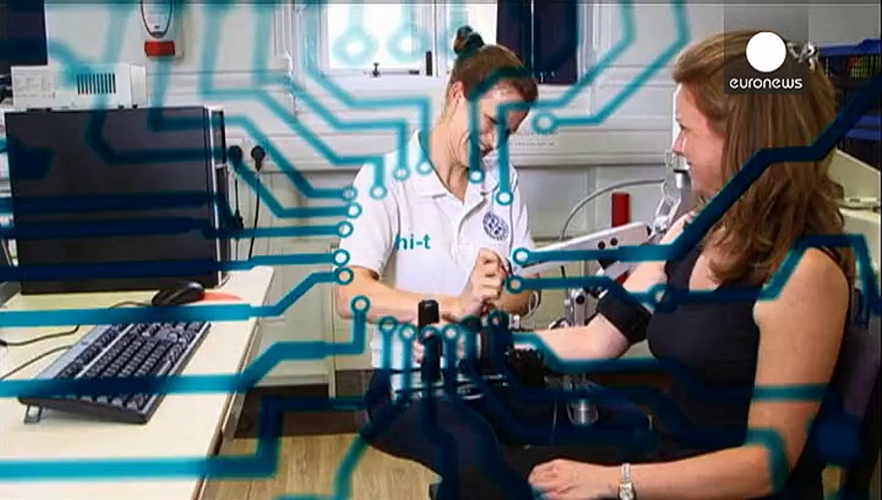 Roboter helfen Schlaganfallpatienten