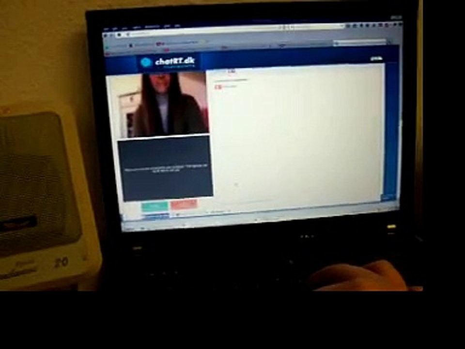 I WANNA TELL YOU SOMETHING, I LIKE BRATZ. Jeg vil fortelle dig noget. Jeg Kan Godt Lide Bratz.