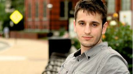 Student Gets His Own Brain Surgery Filmed So He Can Study It