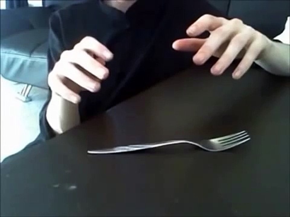 PSYCHIC MARK MAUVAIS TELEKINESIS COMPILATION