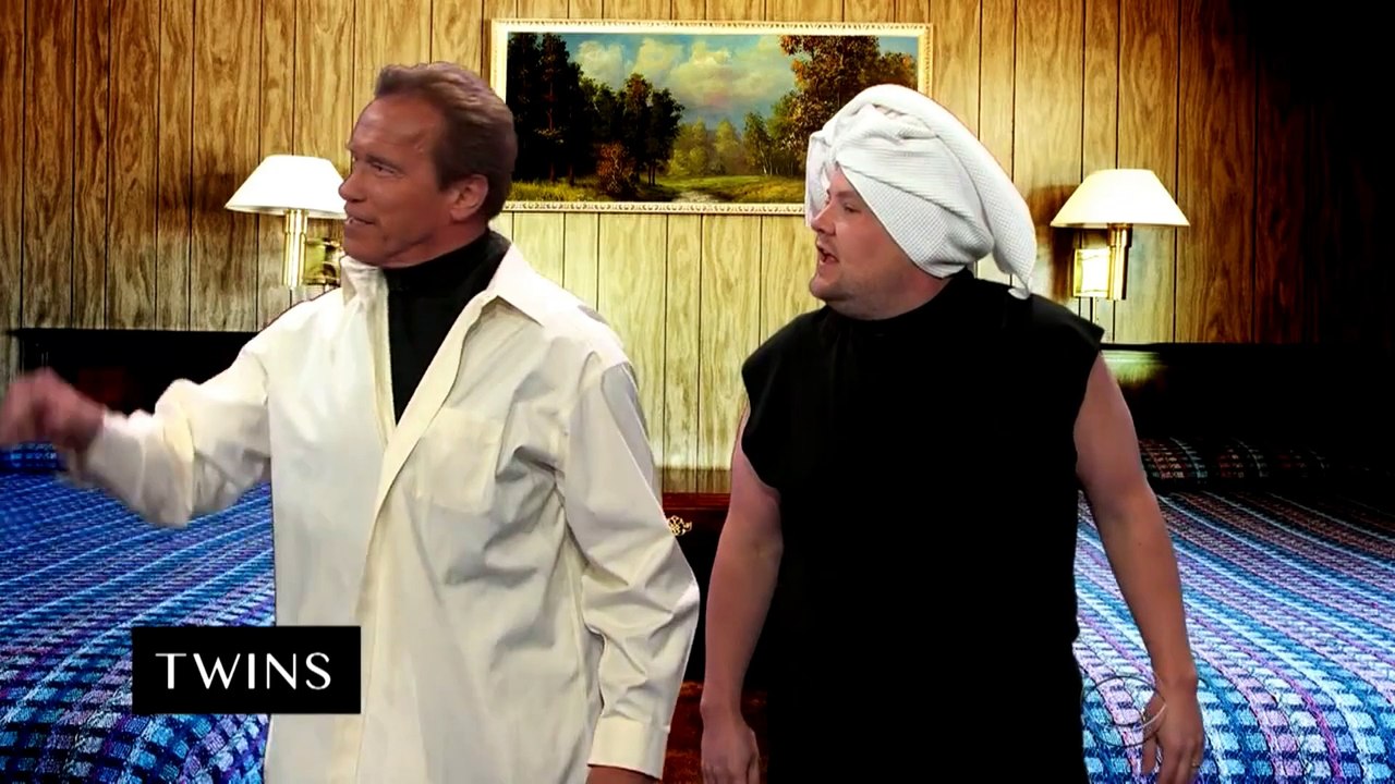 Schwarzenegger parodie sa propre filmographie