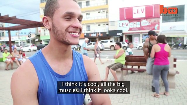 A 25 ans, Romario a frôlé l'amputation en voulant ressembler à Hulk