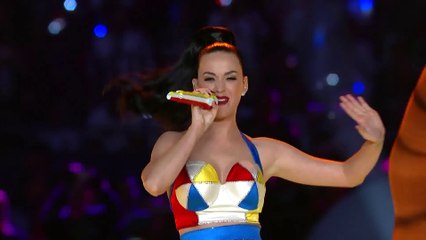 KATY PERRY - TEENAGE DREAM - LIVE VERSION