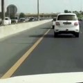فيديو / مطاردة في شوارع الكويت بين دورية و”وانيت“