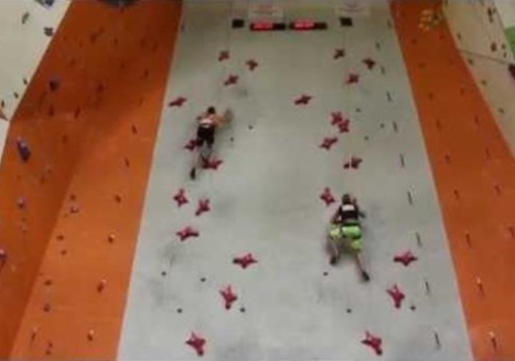 Spider-Like Man Sets New Unofficial World Record