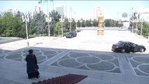 Çiçek, Türkmenistan Meclis Başkanı Nurberdiyeva ve Dışişleri Bakanı Meredov ile Görüştü