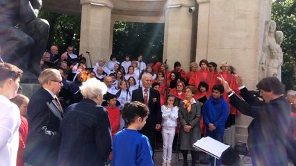 Le chant des partisans entonné pendant la cérémonie