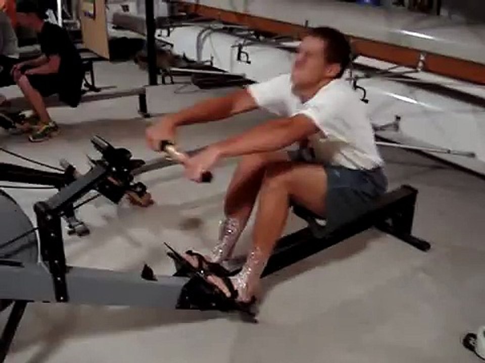 Funniest Rowing Technique on the Erg