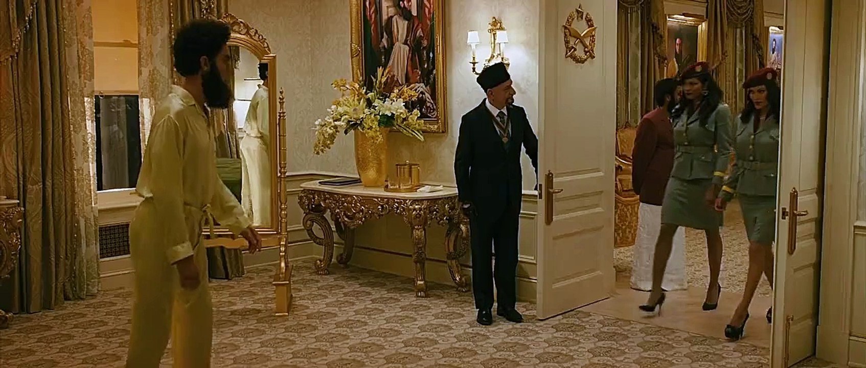 Sexiest and funniest scene of movie The dictator,Big booty show off with fun.