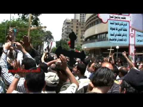 «أقباط ماسبيرو» يتراجعون عن تعليق الاعتصام