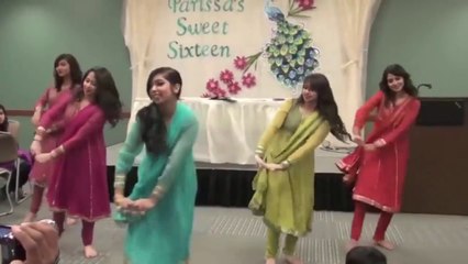 Marjani Marjani Mehndi Dance Girls Dancing at Paris