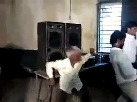 ?syndication=228326Rang Chada Hai Range Chadega - Funny Video?syndication=228326