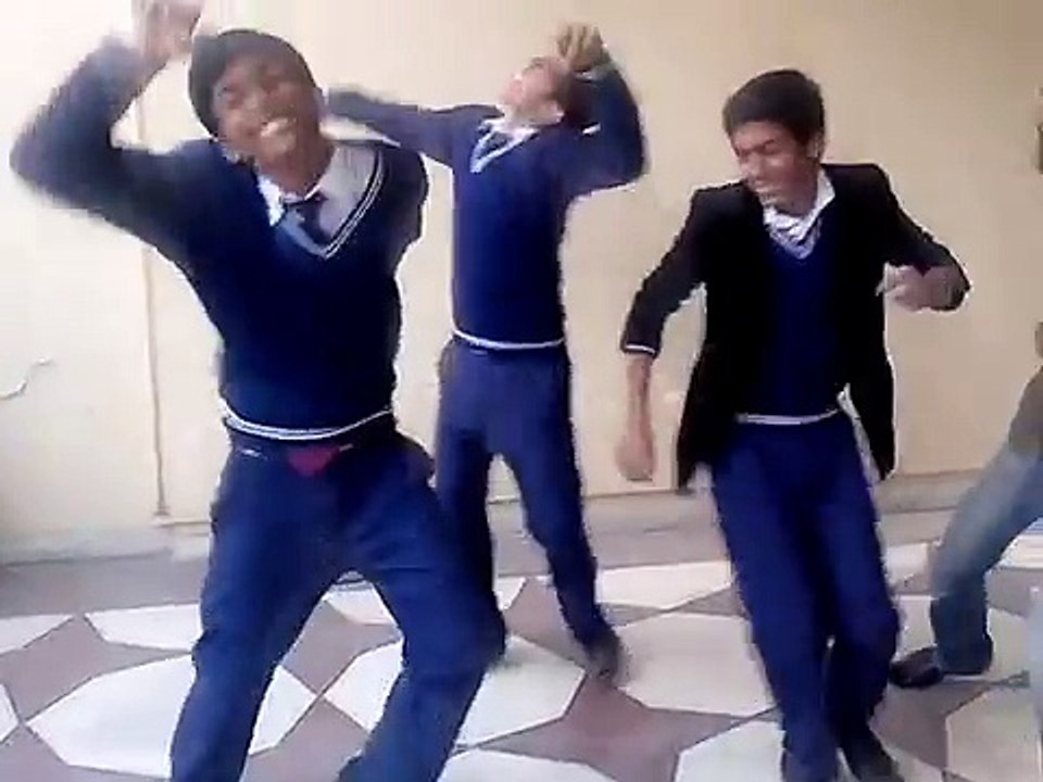 Riva Riva Funny Dance?syndication=228326