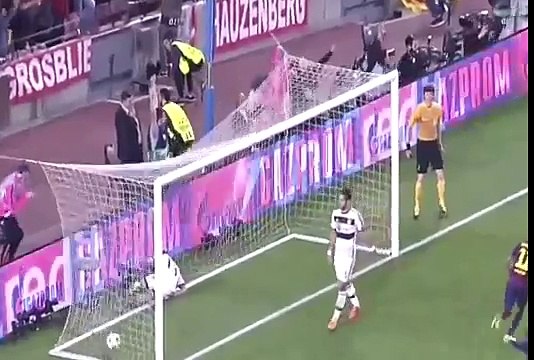 Lionel Messi Amazing Second Goal - Barcelona vs Bayern Munich HD