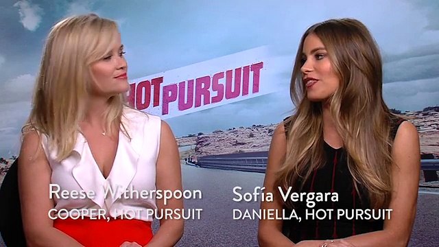 Reese Witherspoon: Sofia Vergara Was Really Nervous For Their Hot Pursuit Makeout Sesh