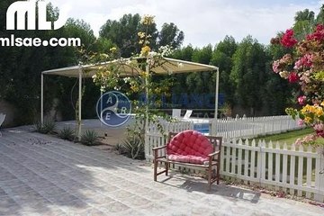 3 BR Plus Maid in Savannah with Private Pool. - mlsae.com