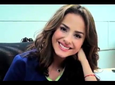 Christian Meier y Danna García 'Miralos detrás de cámaras'