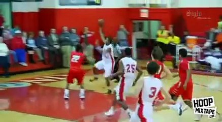 Niño de 14 años podría ser el próximo Michael Jordan