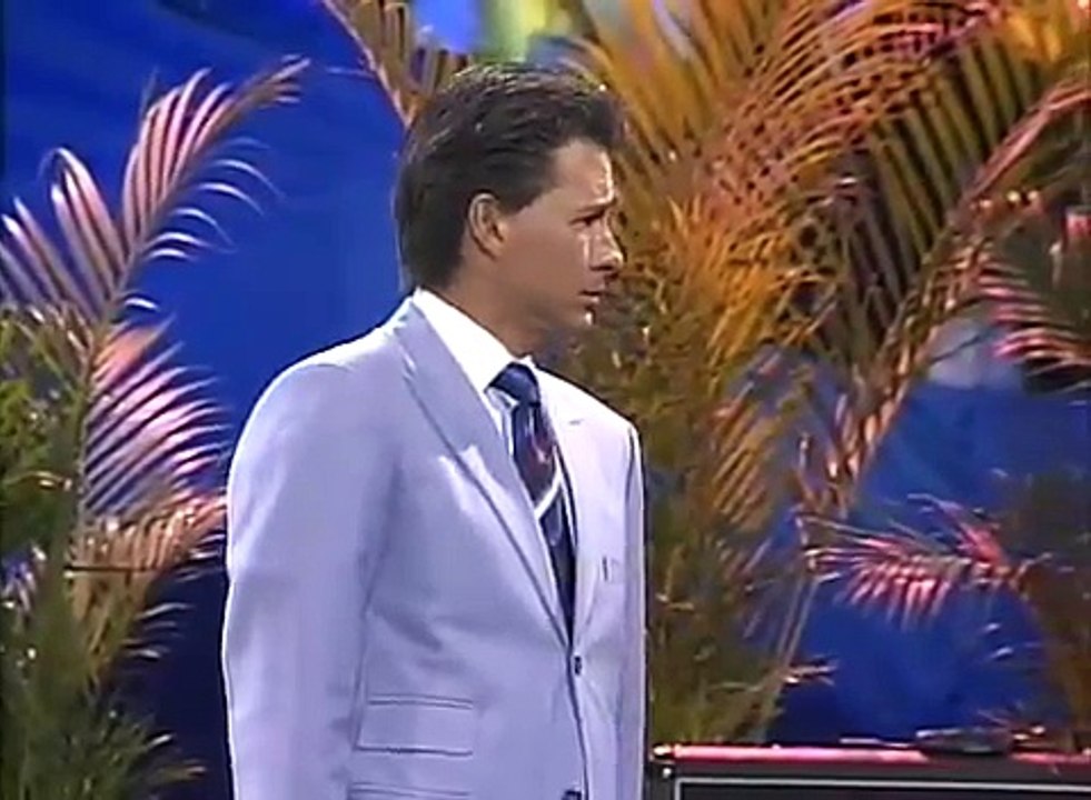 No lo entiendo pero lo creo - Pastor Cash Luna en Noches de Gloria Quito Ecuador