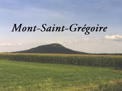 Canada, Québec, Mont-Saint-Grégoire : A fire in the mountain! | 6 may 2015