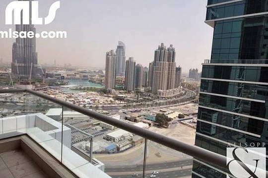 Vacant Large Apartment with Burj Khalifa View - mlsae.com
