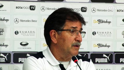 René conta que retomou ânimo dos jogadores com 'pé no peito' na preleção