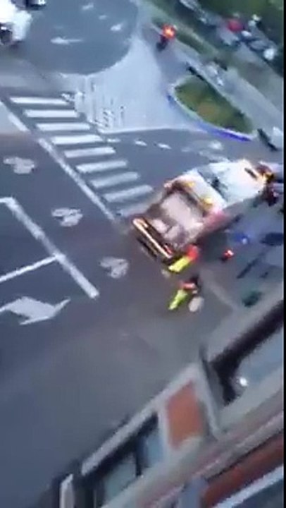 Aucun respect pour les éboueurs, elles jettent leurs poubelles par la fenêtre