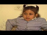 ميرا ابنة السبع سنوات من بلدة زبدة تعاني من شلل نصفي.