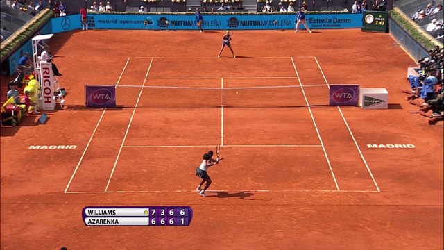 Madrid: Serena Williams rischia poi batte la Azarenka