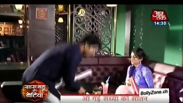 Aa Gayi Sandhya Ki Sautan!! - Diya Aur Baati Hum - 7th May 2015