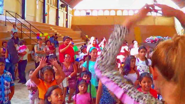 Show Infantil Violetta MUNDO FLIX en Fiesta del Millón de amigos Lima Perú