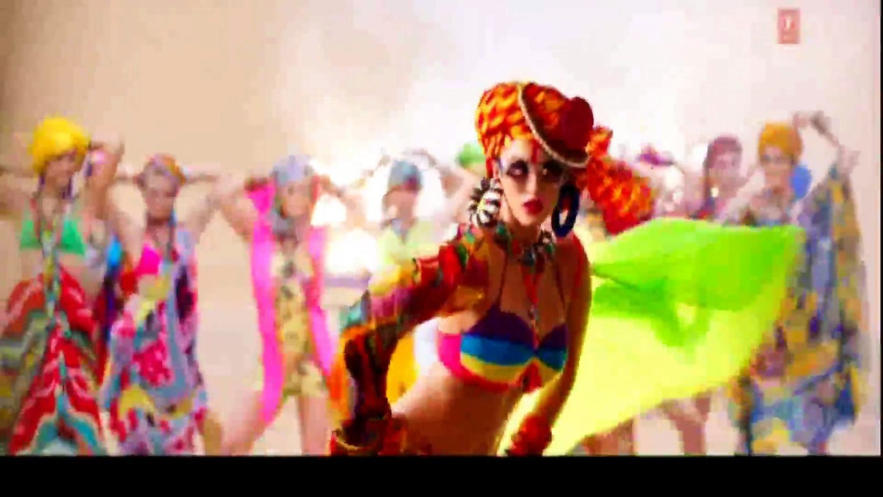 Glamorous Ankhiyaan