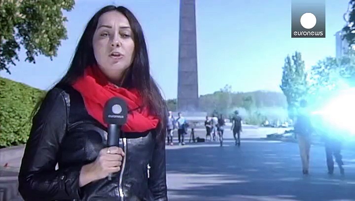 Video Ucraina, un papavero rosso per l'8 maggio: Nuova Giornata della memoria