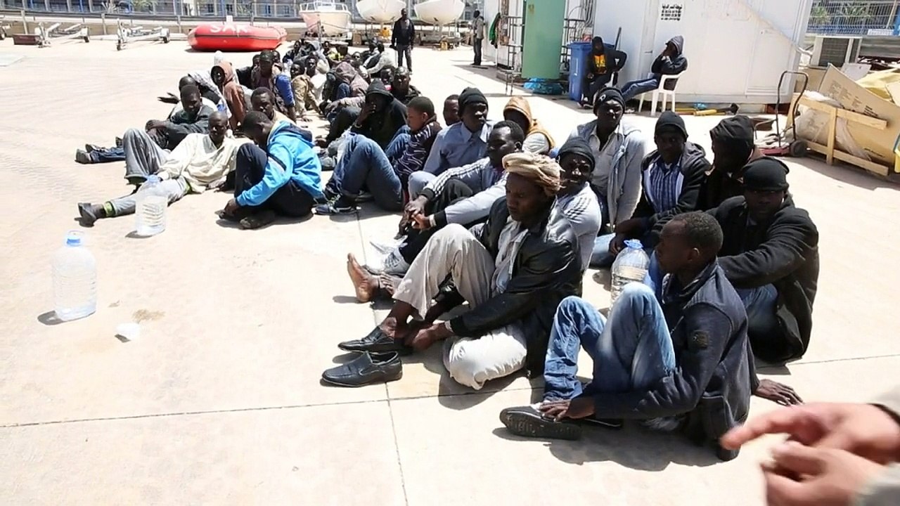 Libye: les garde-côtes confrontés à l'afflux de migrants