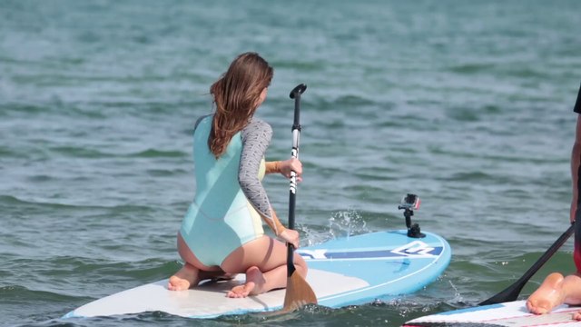 Clio Pajczer a testé le Stand-up paddle
